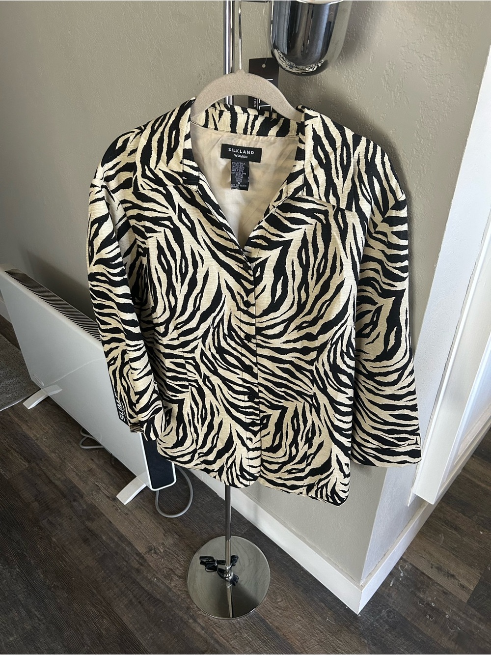 SilkLand Black and Cream Zebra-Print Blazer